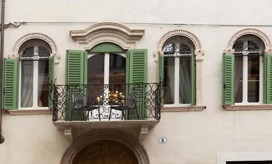 Palazzo Reggiani - Maria Callas Verona Italy
